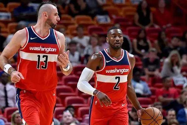 前队友：很多人需要给沃尔道歉 人们忘了他有多棒